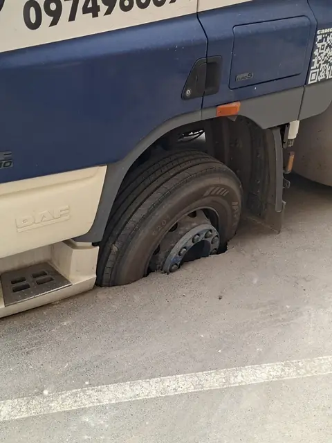 Самоскид BudExpress для перевезень у Києві та Київській області